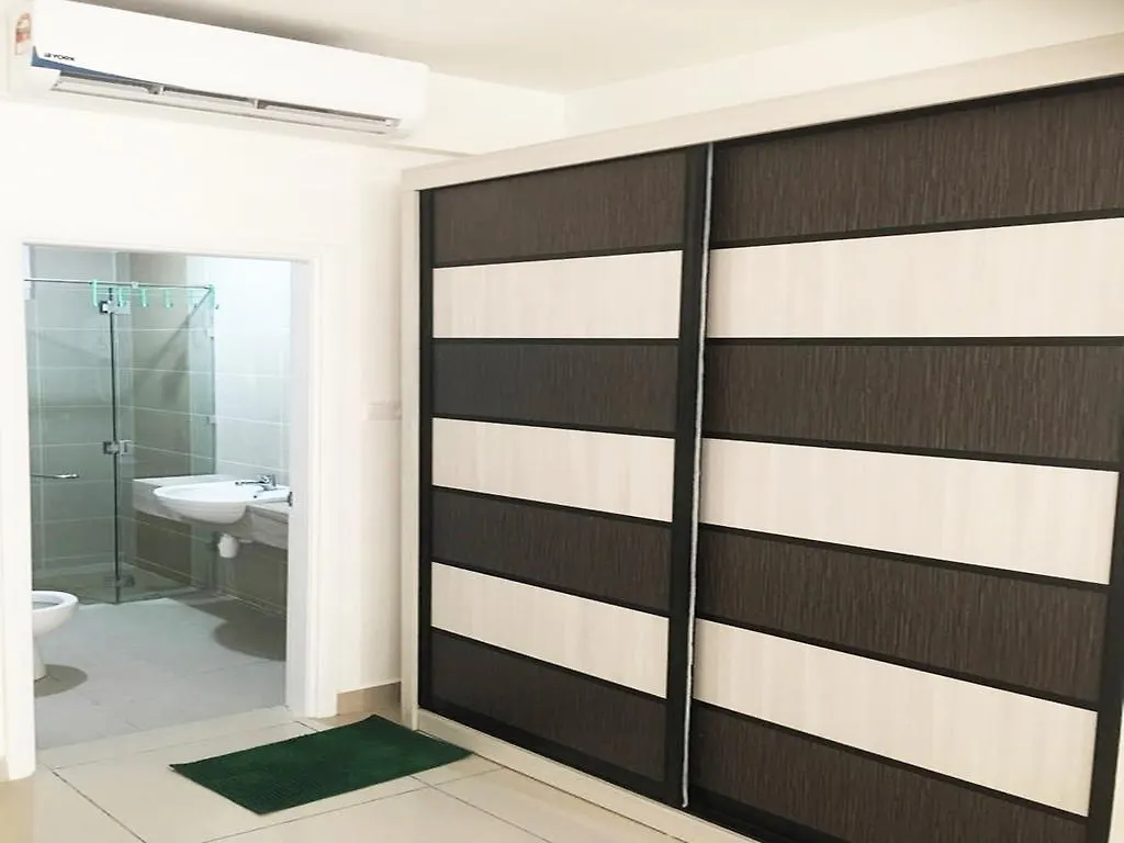 Summerton Suites George Town 0*,