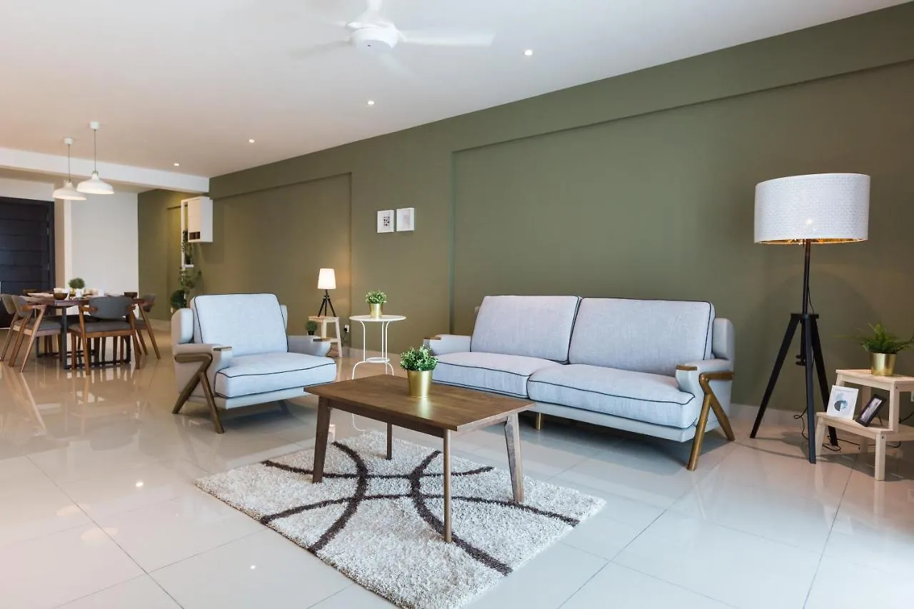 Summerton Suites George Town