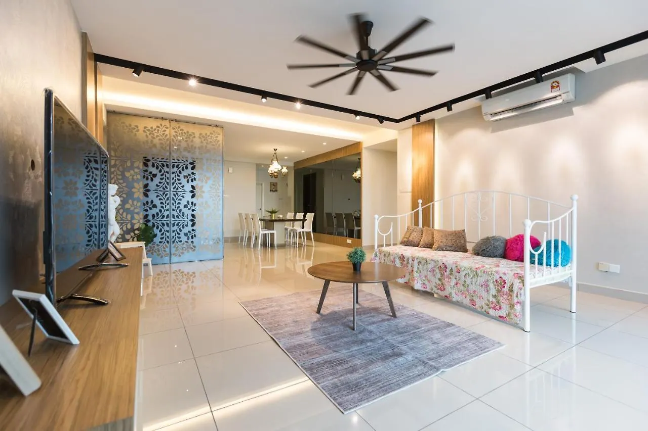 Summerton Suites George Town