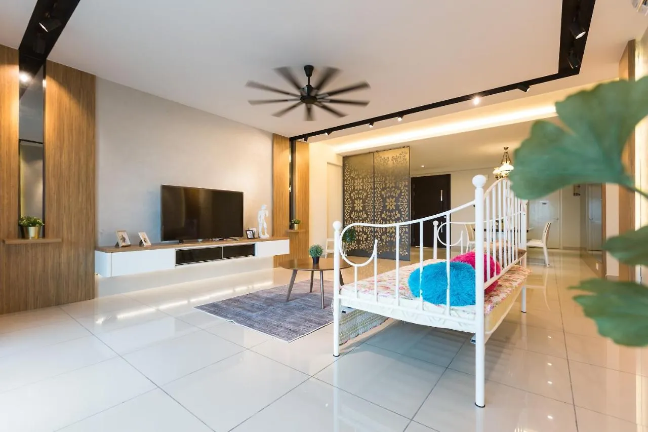 Summerton Suites George Town 0*,  Malasia